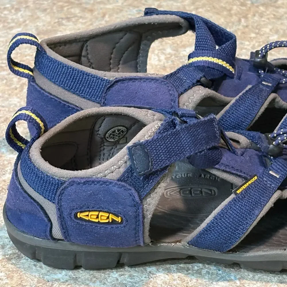 KEEN Boys Children's Newport H2 Outdoor Water Hiking Outdoors Sandals Size